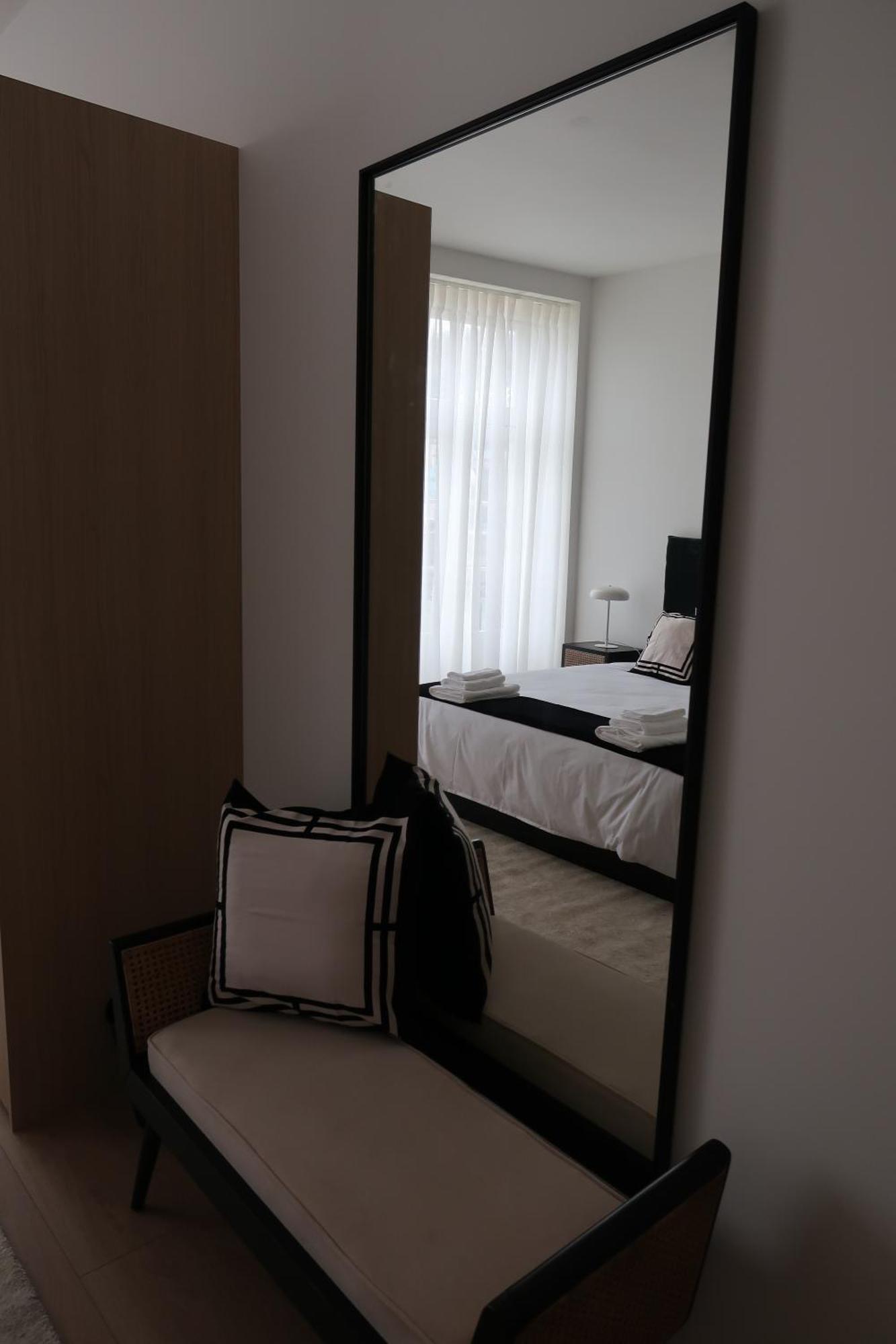 Apartamentos Sobre O Douro Porto Luaran gambar