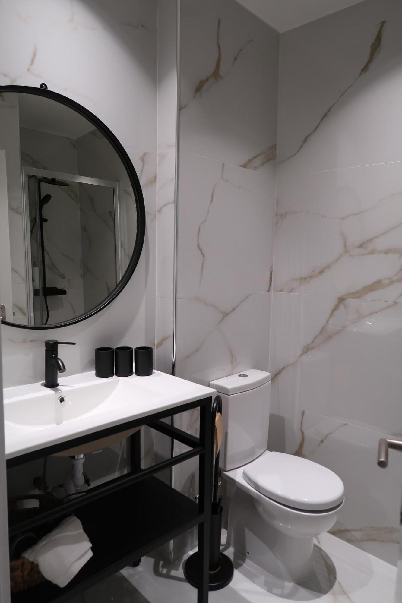 Apartamentos Sobre O Douro Porto Luaran gambar