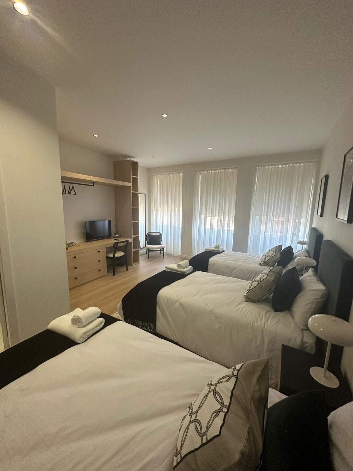 Apartamentos Sobre O Douro Porto Luaran gambar