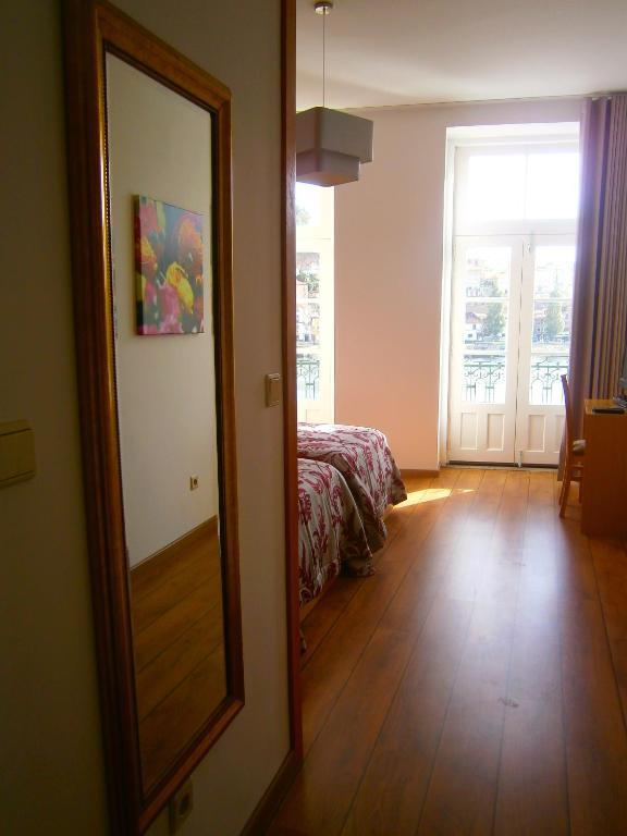 Apartamentos Sobre O Douro Porto Bilik gambar