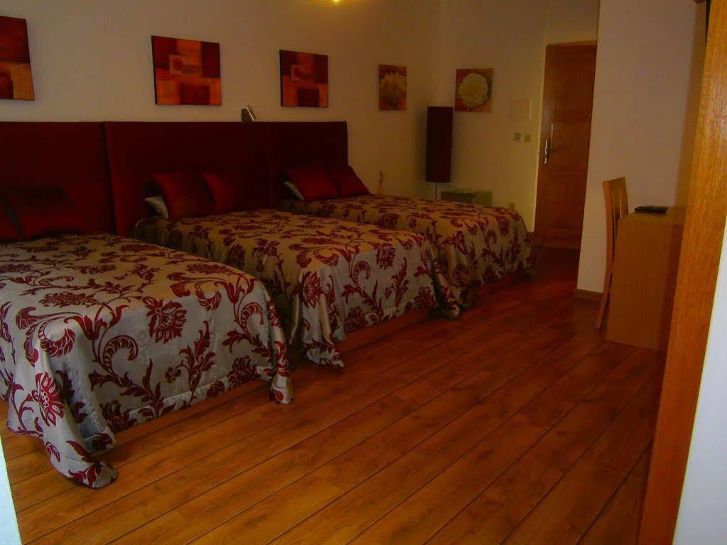 Apartamentos Sobre O Douro Porto Luaran gambar